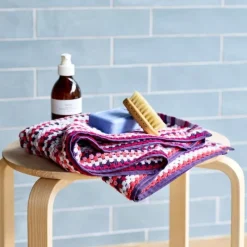 Hot Carnaby Stripe Towel Berry Towels