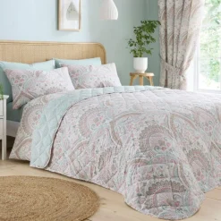 Hot Palais Green Bedspread Blankets, Throws & Bedspreads