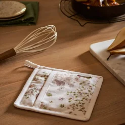 Discount Woodland Friends Pot Grab Oven Gloves, Tea Towels & Aprons
